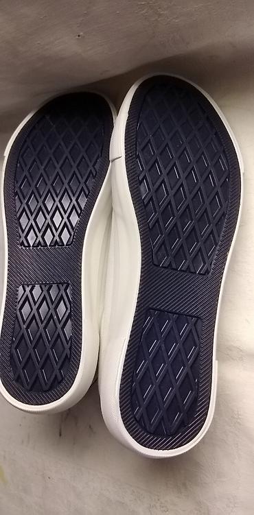 reserved muska obuca: Patike Livergy platnene bele br.43,nove — 4