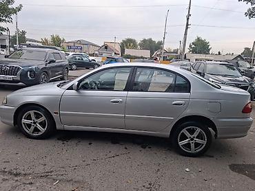 Унаа сатуу: Toyota Avensis: 2002 г., 1.8 л, Кол менен иштөөчү, Бензин, Седан — 3