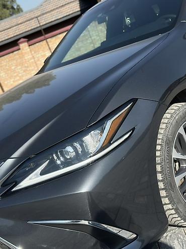 165 65 14: Lexus ES: 2022 г., 2.5 л, Гибрид, Седан — 4