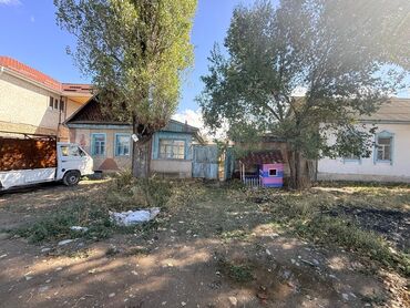 продаю участок центр: В городе Каракол, в центре по адресу Гебзе/Аманбаева продается участок