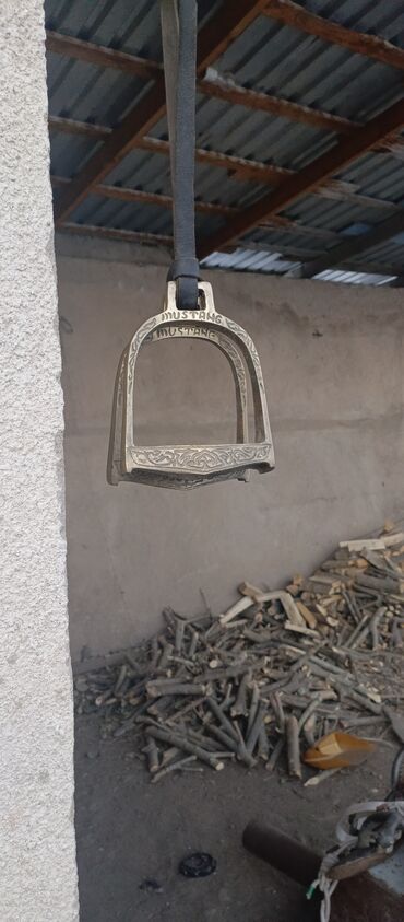 Товары и оборудование для с/х животных: Уздечка для лошади с трензелем. - Материал: ремни из синтетики/стропы — 8