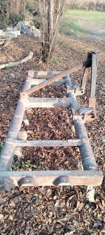 Krılolar: Çizil 89 4 kreli satlir şəkldə görndüyü kimdi Təsvir: - Universal — 8