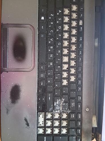 notebook kredit: Korpusu sınıqdır.Düymələrini uşaq çıxardıb,əlavə klaviatura qoşub — 4