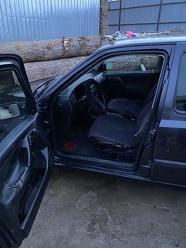 Volkswagen: Volkswagen Golf: 1994 г., 1.6 л, Механика, Бензин, Хэтчбэк — 10