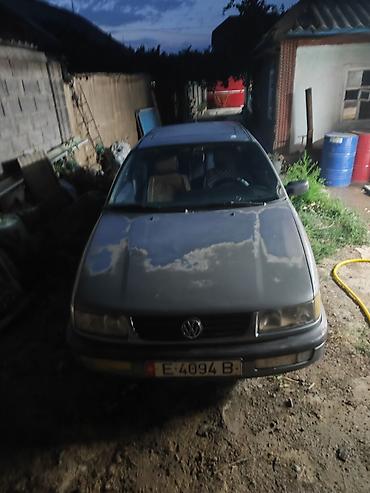 Унаа: Volkswagen Passat: 1994 г., 1.8 л, Кол менен иштөөчү, Бензин, Седан — 6