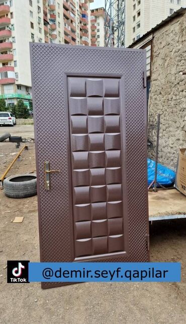 Giriş qapıları: Seyf qapılar Münasib qapılar Dəmir qapı Ev qapıları Çol qapısı -da lalafo.az — 6 Giriş qapıları: Seyf qapılar Münasib qapılar Dəmir qapı Ev qapıları Çol qapısı — 6