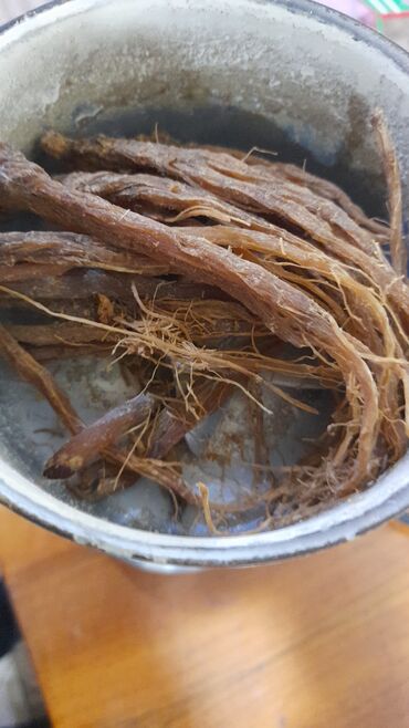 Digər qida məhsulları: Jenşen 4 illik, 5 il yarımlıq, 7-8 illik jenşenlər, 10 illik — 3