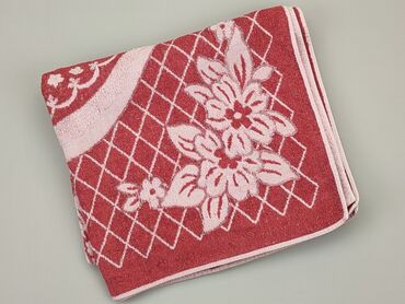 Tekstylia: Ręcznik 132 x 75, kolor - Czerwony, stan - Dobry