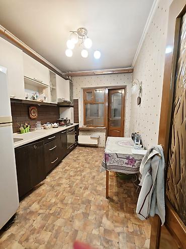 7 микра район: 2 комнаты, 50 м², Индивидуалка, 3 этаж, Старый ремонт — 3