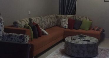 çiya toxumunu hardan almaq olar: Künc divan, Açılmayan, Bazasız