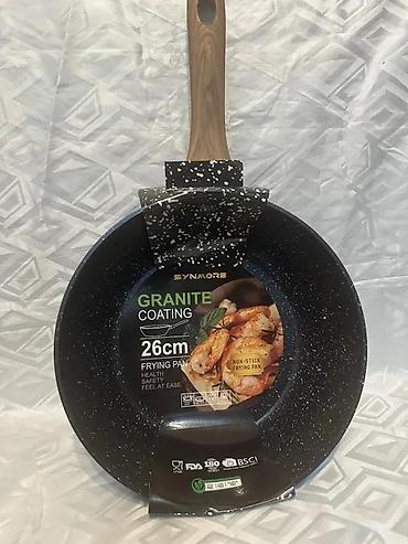 drveni stol: WOK Granitni tiganj 26X7,5cm NOVO. Opis proizvoda: Wok tiganj 26 cm je — 7