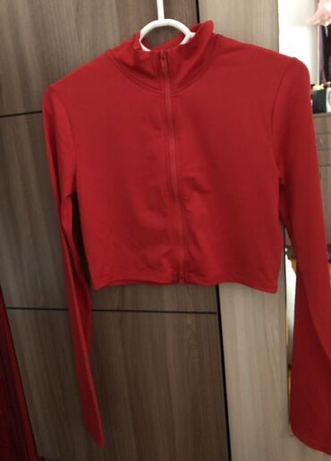 женские вязаные кардиганы: Qırmızı rəngdə qadın üst geyimi – qısa kəsimli (crop) jaket/sviter. -