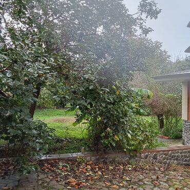 Həyət evləri və villaların satışı: 8 otaq, 1000 kv. m, Orta təmir — 12