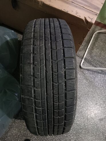 комплект зимней резины: Комплект зимних шин (4 шт.) без шипов. Характеристики: - Размер