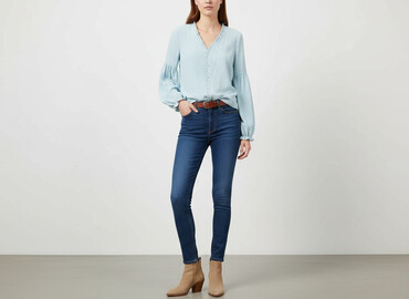 bluzki dopasowane eleganckie: Beloved, Women's blouse, size L