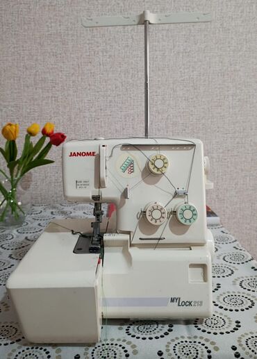 ucuz mini soyuducular: Швейная машина Janome, Б/у,Оверлок, 3-нитка