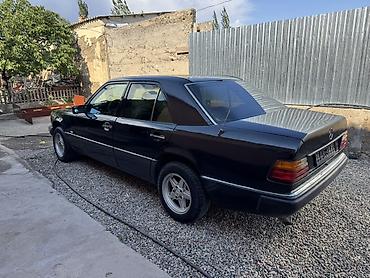 bmw g80: Mercedes-Benz W124: 1992 г., 0.2 л, Седан — 2