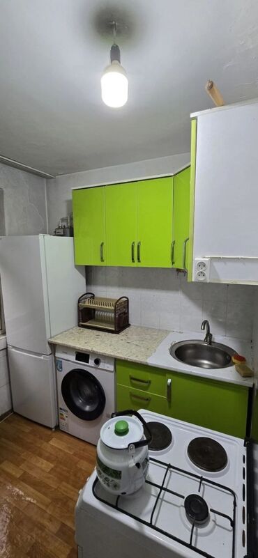 калык акиева московская 1 ком кв: 1 комната, 30 м², 104 серия, 2 этаж, Косметический ремонт