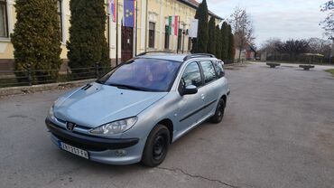 led sijalice za auto unutrasnjost: Peugeot 206: 1.4 l | 2004 г. 390205 km. Hečbek