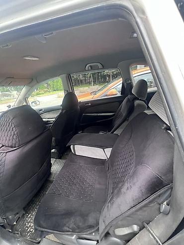 Honda: Honda Stream: 2002 г., Хэтчбэк — 11