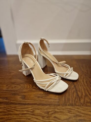 ženske gumene čizme: Sandale, 37