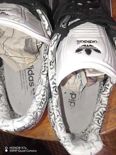 salonke 41: Original addidas patike gazele 39 1/3 broj U erfektnom stqnju 5000 — 7