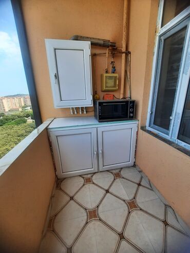 Uzunmüddətli kirayə mənzillər: Xırdalan 2 otaqlı geniş balkonlu 92kv hər bir şəraəti olan əşyalı — 10
