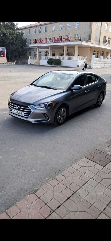 hunday sanata 2018: Hyundai Elantra: 2 l | 2017 il Sedan