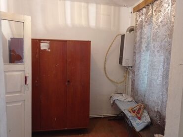 бишкек дом продажа: 45 кв. м, 3 бөлмө, Жертөлө, ороо, Забор, тосулган