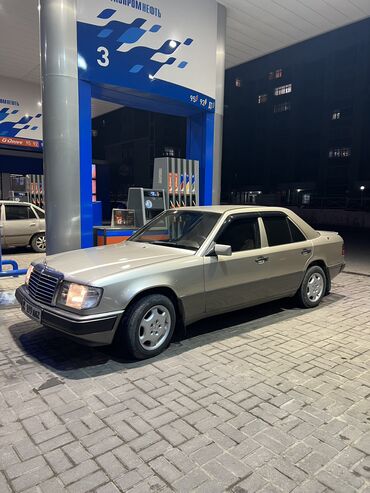 авто для такси: Mercedes-Benz W124: 1990 г., 2.3 л, Механика, Бензин, Седан