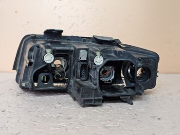 Передние фары: Передняя правая фара Audi 2003 г., Б/у, Оригинал, Германия — 11