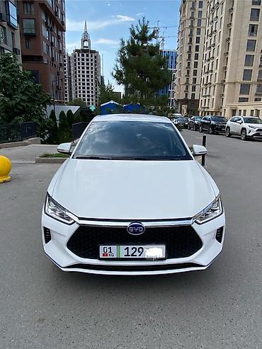 BYD E3: 2020 г., Автомат, Электромобиль, Седан