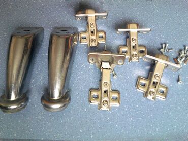 Фурнитура для мебели: Отдам за символическую цену. Петли, ручки, крепления, ножки, крючки — 8