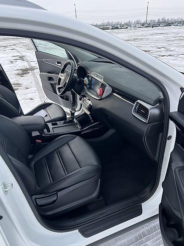 Kia: Kia Sorento: 2019 г., 2 л, Бензин — 7