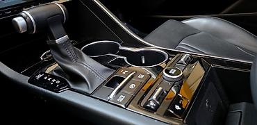 Kia: Kia K5: 2 l | 2022 il Sedan — 19