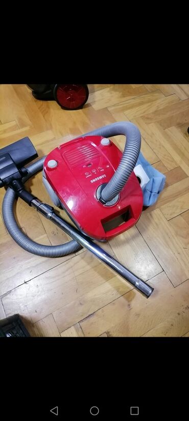 Klasični usisivači: Usisivač Samsung 1600w sa platnenom vrećom dobar ispravan
 Mirjevo — 3