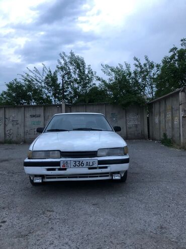 рус учет: Mazda 626: 1989 г., 2 л, Механика, Бензин, Седан