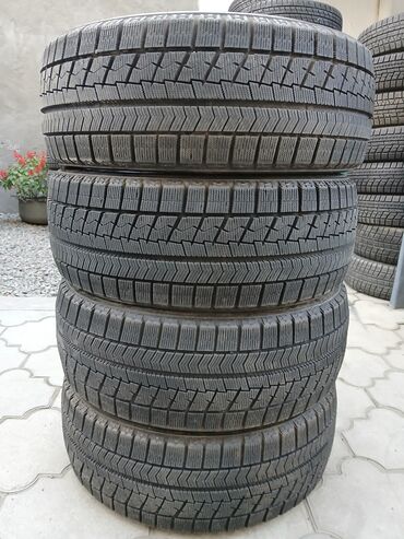 Шины: Шины 215 / 45 / R 17, Зима, Б/у, Комплект, Легковые, Япония, Bridgestone — 2