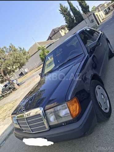 yeşqa mersedes: Mercedes-Benz 260: 2.6 l | 1989 il Sedan