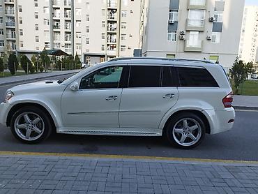 Mercedes-Benz: Mercedes-Benz GL 550 4MATIC SUV - Ban növü: tam ölçülü 7 yerlik SUV - — 17