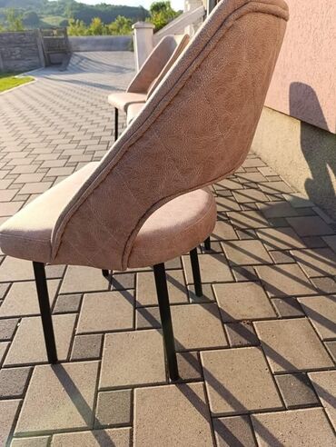 Stolice: Stolice i fotelje Radimo po porudzbini Boju birate Isporuka na adresi — 6