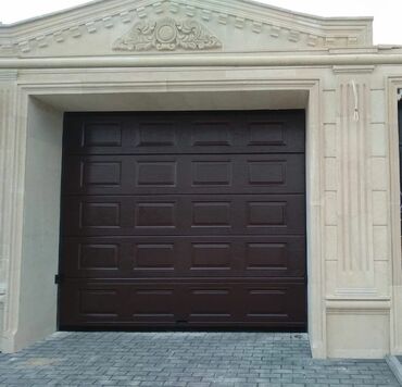 Qaraj darvazaları: Müxtəlif materiallardan hazırlanmış, mühafizə və rahatlıq təmin edən — 23