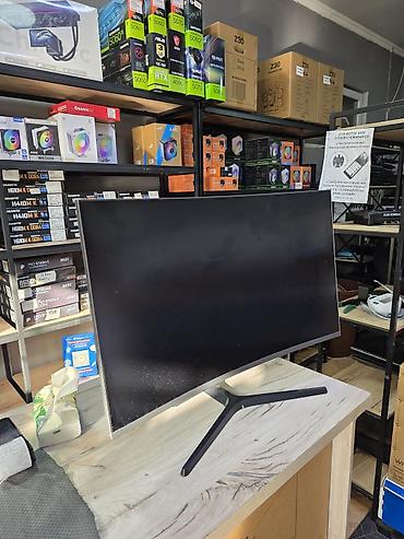 tab 2: Монитор, Samsung, Б/у, LED, 32" - 33" — 1