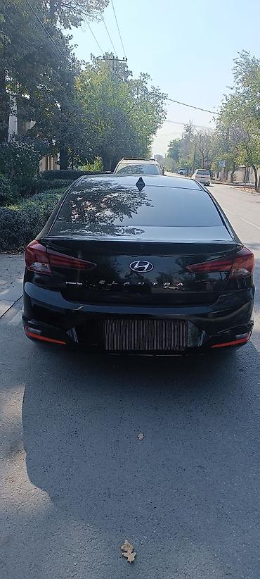 хундар: Hyundai Elantra: 2019 г., 2 л, Автомат, Бензин, Седан — 4