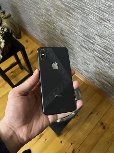 Apple iPhone: IPhone X, 64 GB, Space Gray, Simsiz şarj, Face ID