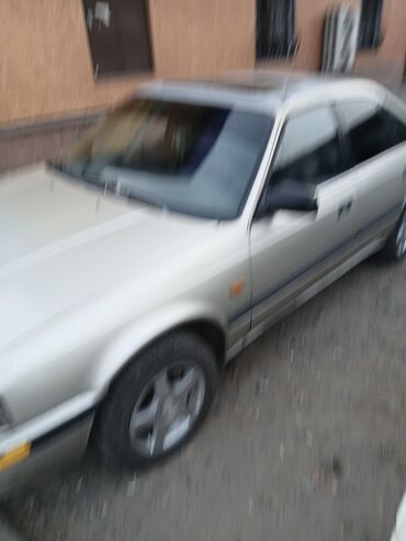 Mazda: Mazda 626: 1988 г., 2.2 л, Механика, Бензин, Седан — 2