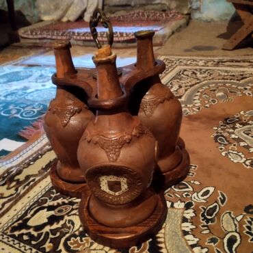 antik əşyaların alışı: Qedimi çaxır qapıdi su tökürsen ne töksen sərin saxlayır ortasındakı