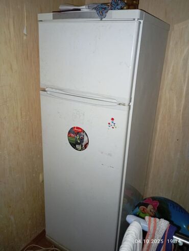 xaladenik alan: Soyuducu indesit 220 azn 🏡 Xalqlar 🚚 Əlavə ödənişlə çatdırılma