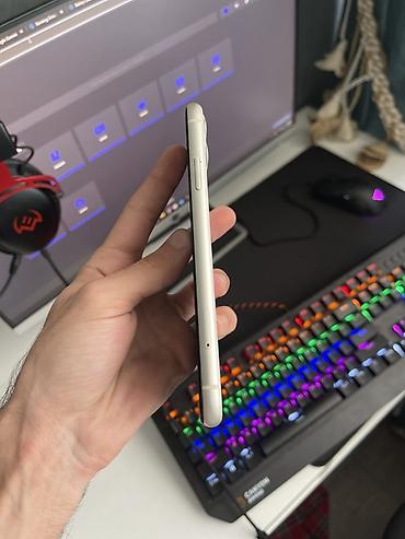 Apple iPhone: IPhone 11, 64 GB, Ağ, Face ID — 8