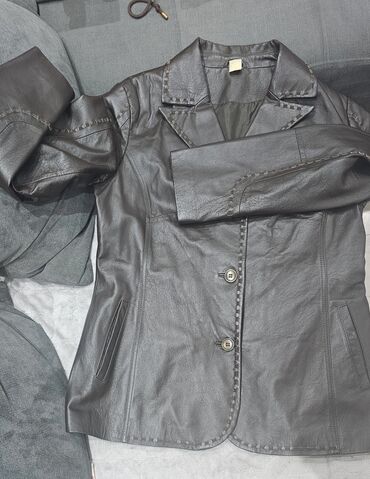 Ostale jakne, kaputi, prsluci: Ženska kožna jakna + torbica (cena u kompletu) Kožna jakna: - — 10